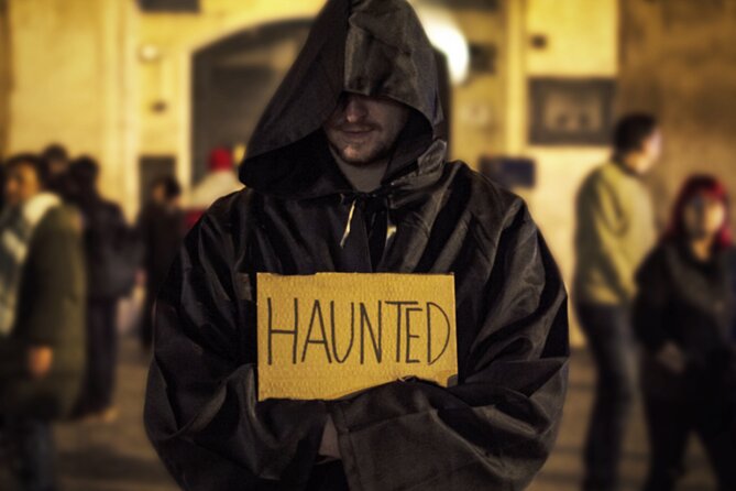 Ghosts and Crimes of Rome Night Walk - Rome after dark, with a darker purpose