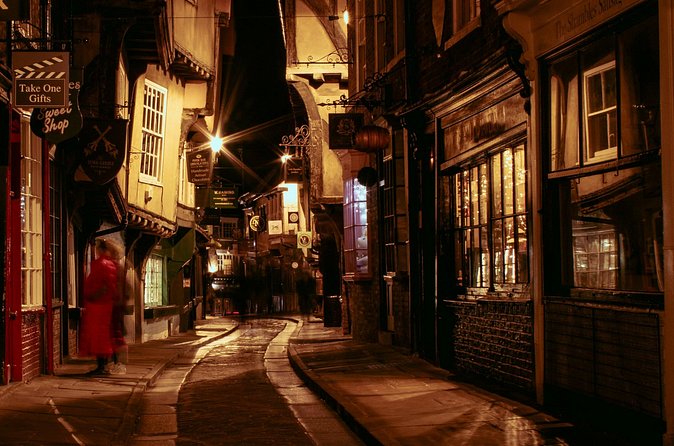 Ghosts and Ghouls Haunted York Self Guided Audio Tour - The Shambles and the Golden Fleece