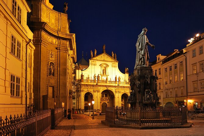Ghosts and Legends walking tour in Prague - The guide makes or breaks the mood