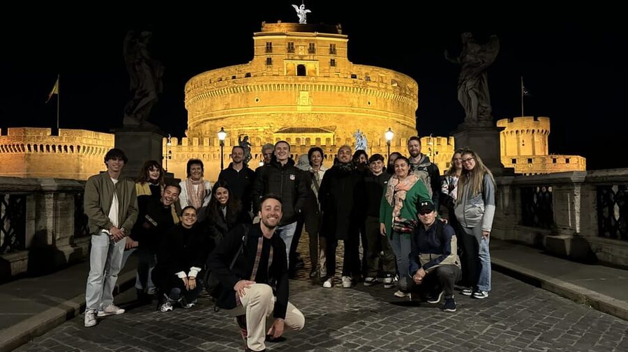 Ghosts, Legends & Mysteries of Rome Tip-Based Walking Tour - From famous sights to lesser-known stories