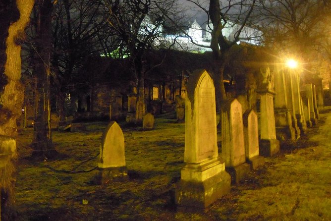 Ghosts, Mysteries, and Witches Tour - Tron Kirk, witchcraft, and public fear