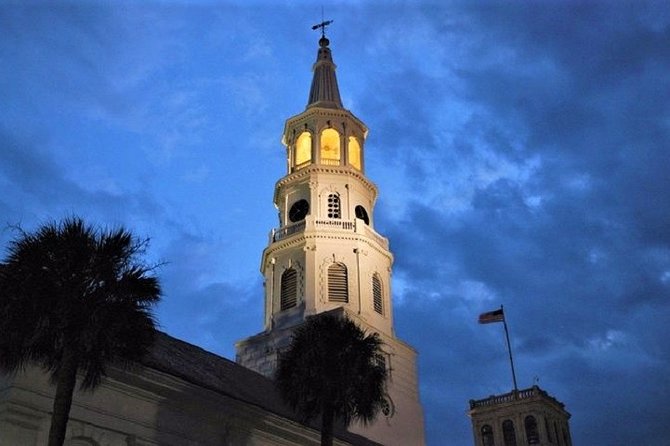 Ghosts of Charleston Night-Time Walking Tour with Unitarian Church Graveyard - The graveyard after dark