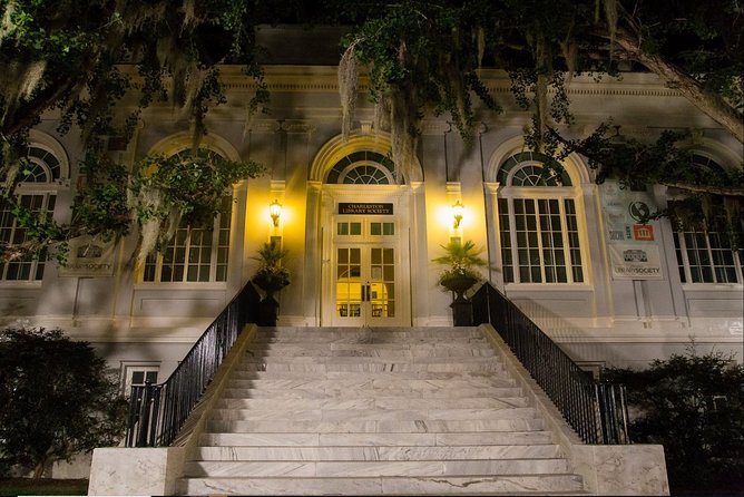 Ghosts of Charleston Night-Time Walking Tour with Unitarian Church Graveyard - How scary is the tour?