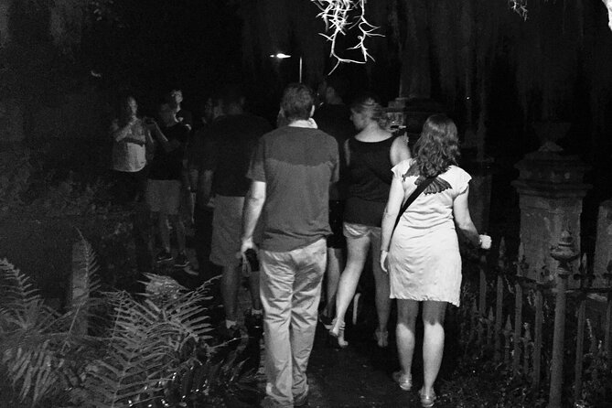 Ghosts of Charleston Night-Time Walking Tour with Unitarian Church Graveyard - Practical advice for a smoother evening