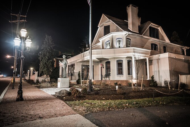 Ghosts of Gettysburg Ultimate Dead of Night Haunted Ghost Tour - Why the 9 p.m. walk works so well