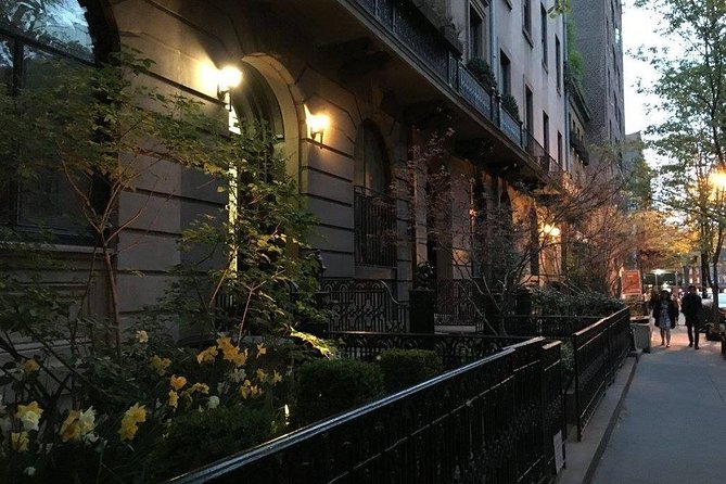 Ghosts of Greenwich Village: 2-Hour Private Walking Tour - 86 Bedford Street: a haunted restaurant