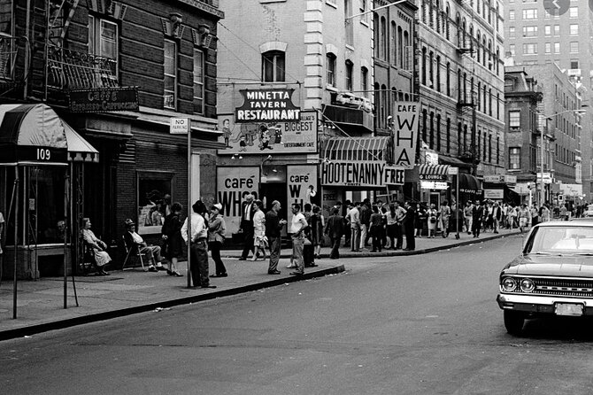 Ghosts of New York Walking Tour - The guide makes or breaks the night
