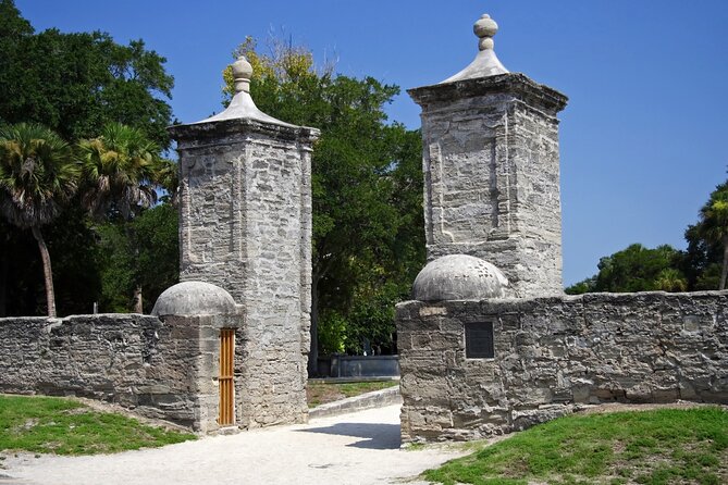 Ghosts of St. Augustine Walking Tour - Walking conditions and group size