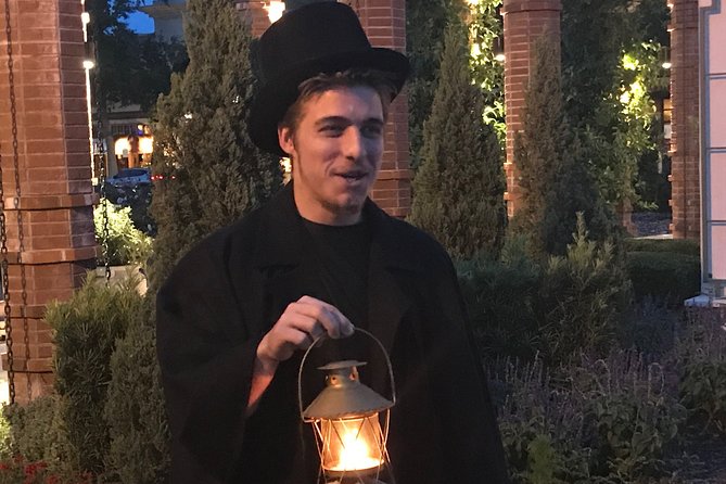 Ghosts of Winter Park - A Chilling Walking Tour! - Walking the old brick streets after dark