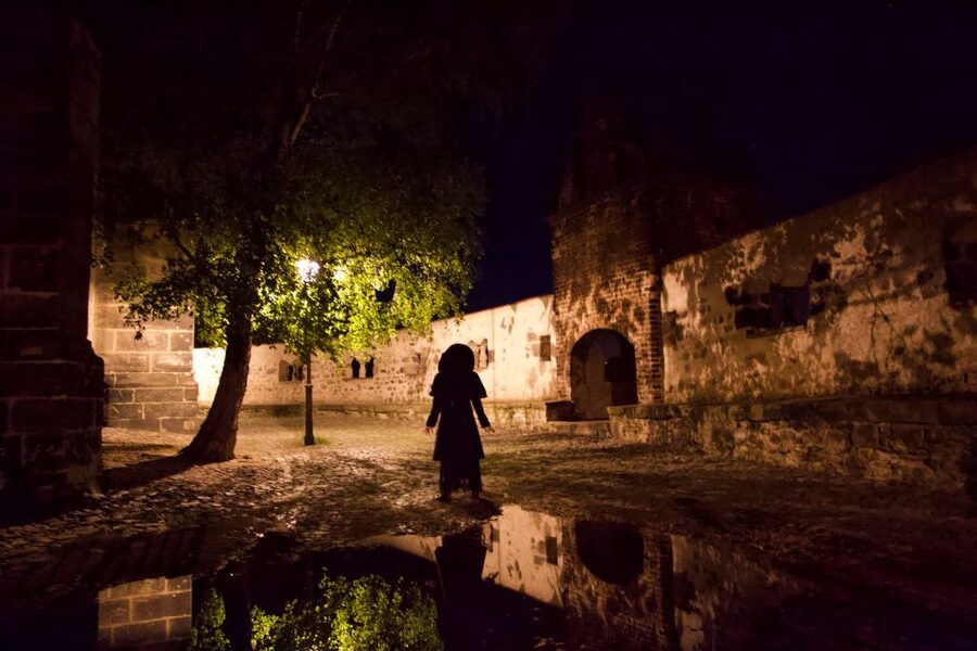 Görlitz: Ghosts and Spooky Historical Night Walking Tour - Key points to know before booking