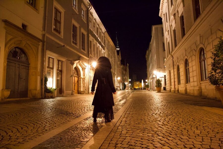 Görlitz: Ghosts and Spooky Historical Night Walking Tour - The Waidhaus and the oldest secular building
