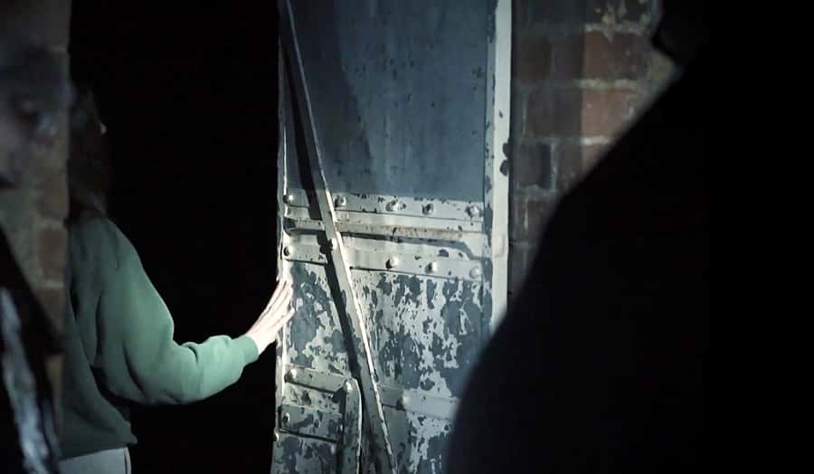 Grampians: J Ward Lunatic Asylum Night Ghost Tour - Unmarked graves and the stories that linger