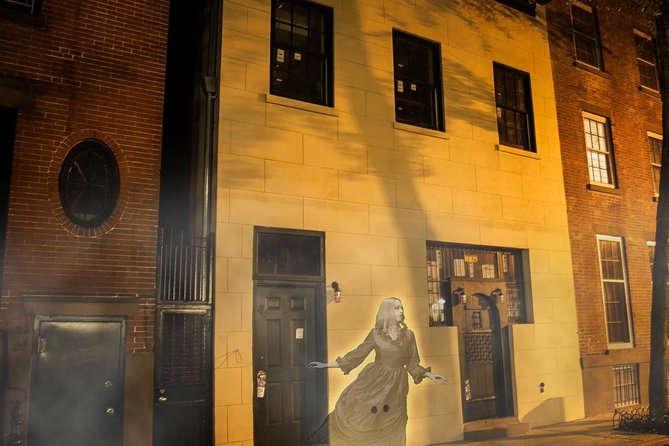 Greenwich Village Group Haunted Ghost Tour, in NYC - Starting at Washington Square North at 8 p.m.