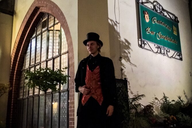 Gruseltour Berlin Haunted Ghost Walk 90-minute at Berlin Mitte city center - Who will enjoy this Mitte evening walk?