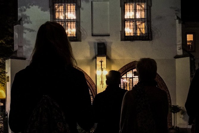Gruseltour Berlin Haunted Ghost Walk 90-minute at Berlin Mitte city center - From medieval secrets to World War II