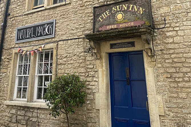 Guided Ghost Tour of Frome - Meeting a ghost hunter outside Christ Church