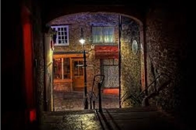 Guided Ghost Tour of Frome - The Grey Lady and the ghostly coach