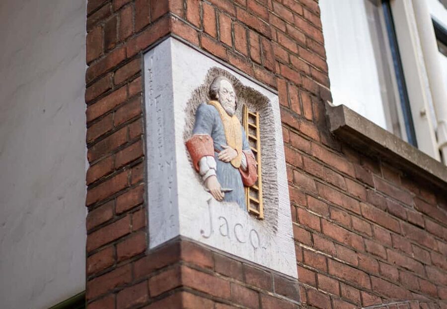 Guided Walking Tour Amsterdam - Dark History & Ghost Stories - Oudeschans, Zuiderkerkbuurt, and the city’s moral map