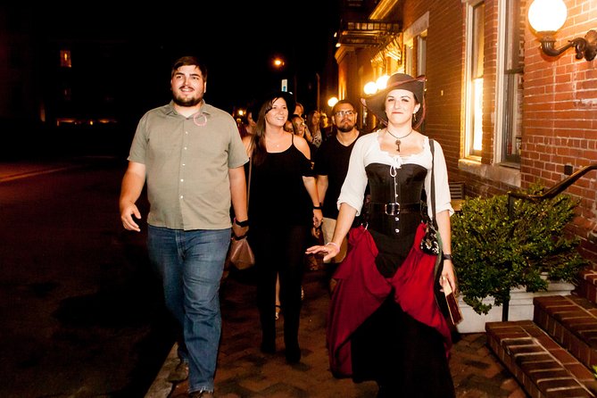 Haunted Chicago Booze and Boos Ghost Walking Tour - Lilly’s and the middle of the evening