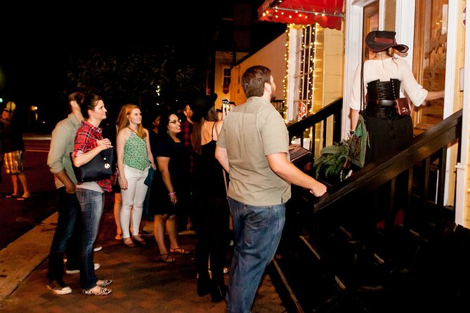 Haunted Cincinnati Booze and Boos Ghost Walking Tour - A ghost walk with a Cincinnati bar-crawl spirit