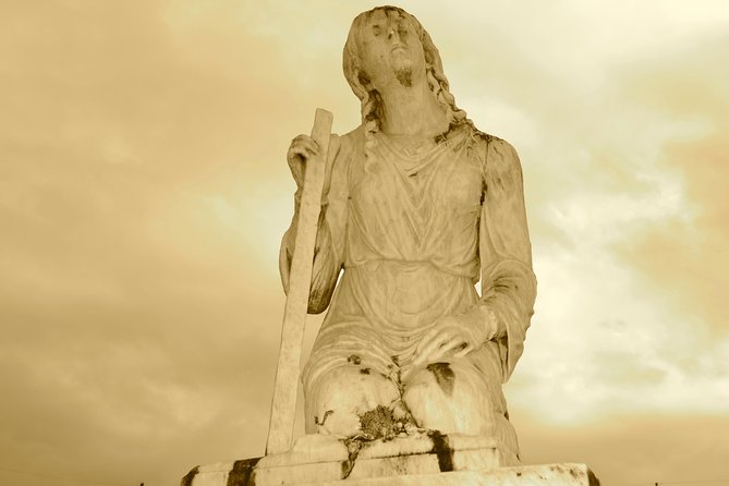 Haunted French Quarter Walking Tour in New Orleans - How the guide can make or break the evening