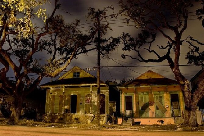 Haunted Ghost and Paranormal Tour in New Orleans - 1041 Royal Street and Louisiana vampire folklore