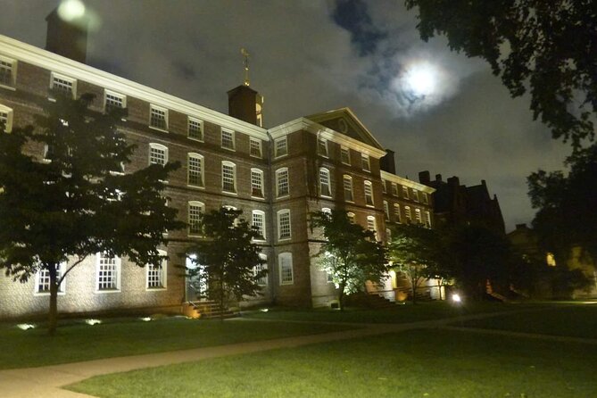 Haunted History Walking Tour of Providence - What the storytelling feels like