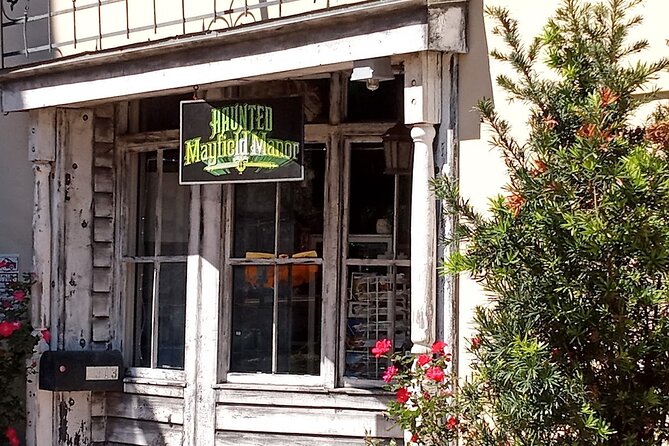 Haunted Mayfield Manor Haunted House Admission - Room one: getting into the story
