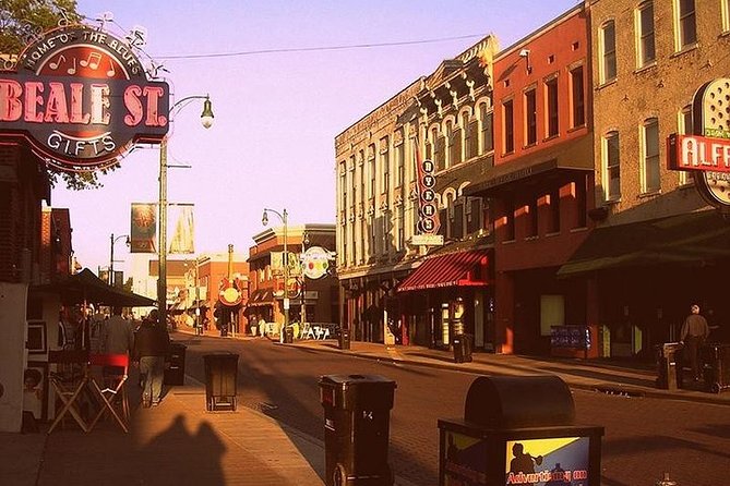 Haunted Memphis Walking Ghost Tour - Twenty minutes at Earnestine and Hazel’s