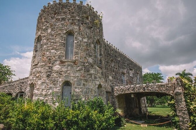 Haunted Miami: Self-Guided Smartphone Audio Driving Tour - Colony Theatre and Parkway West Medical Centre