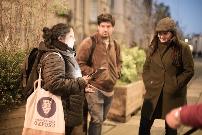 Haunted Oxford Tour - by Uncomfortable Oxford™ - Radcliffe Camera and student pranks gone wrong