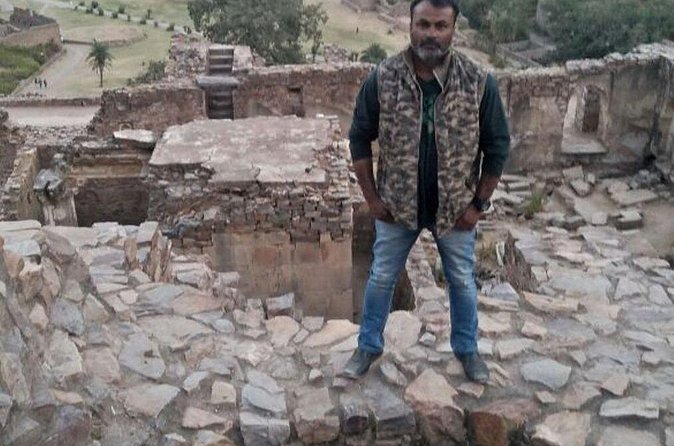 Haunted Place Bhangargh Fort And Abhaneri Step Well By Private Car Same Day Tour - Who will enjoy this private day trip?