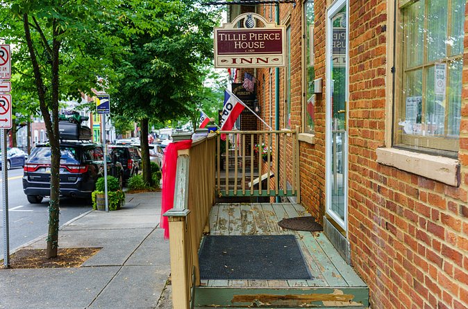 Haunted Smart Phone App Location Aware Walking Tour in Gettysburg - A divided house and the conflict in the streets