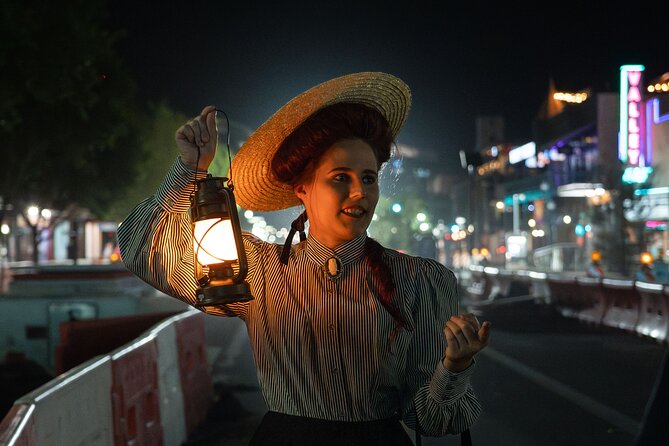 Haunted Walking Tour of Mill Avenue - Weather, comfort, and the outdoor format