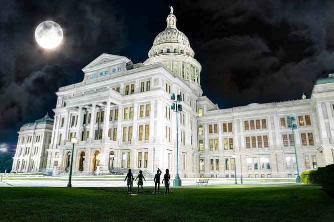 Hauntings, Apparitions & Ashes of Austin Ghost Tour - What this Austin ghost walk is really like