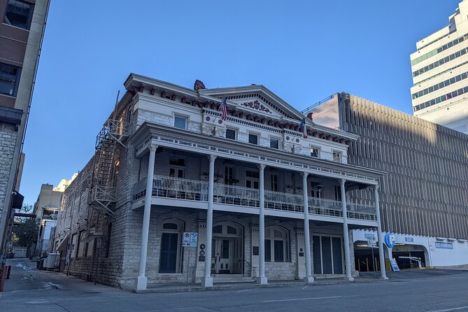 Hauntings in the Heart of Austin: Downtown Ghost Walk - Practical details that shape the evening