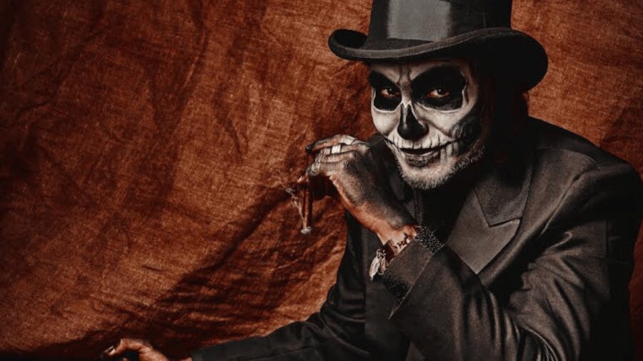 Helen: Haunts Ghost Tour with Paranormal Investigation - The first hour: haunted places and stories after dark