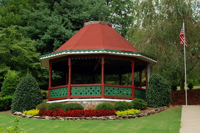 Helen Haunts, Murder, Mystery Tour With Paranormal Investigation - A spooky walk through Helen after dark