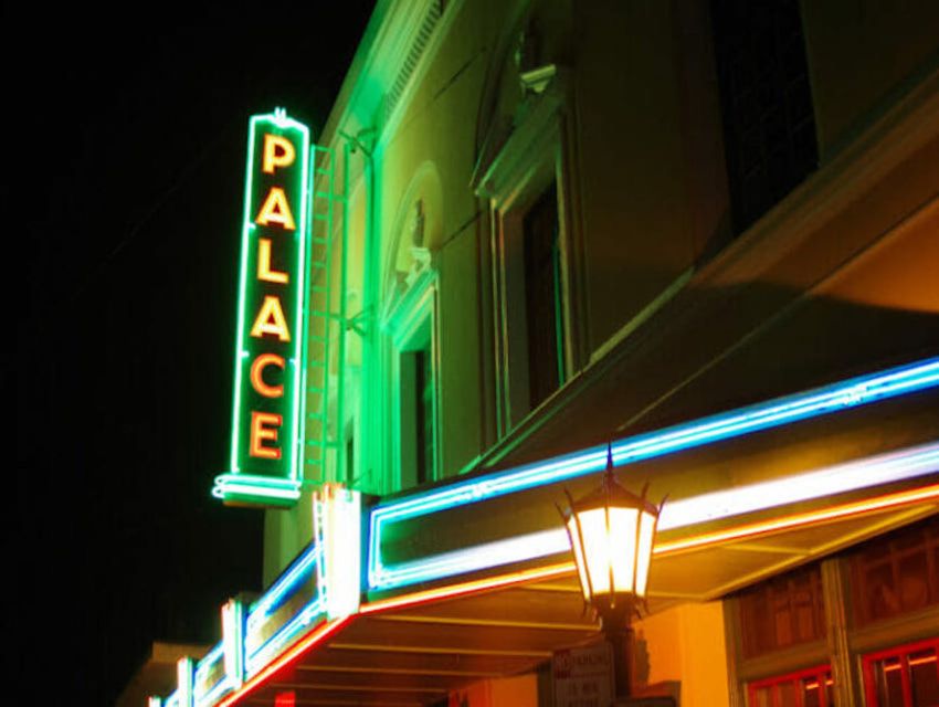 Hilo: Walking Ghost Tour - The Pacific Tsunami Museum and the Spirits of Disaster