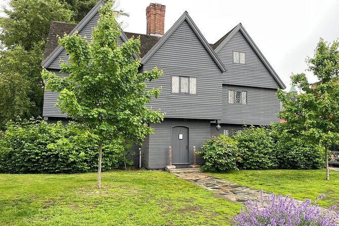 Historian's Guide to the Salem Witch Trials - What this Salem walk does better than a haunted tour