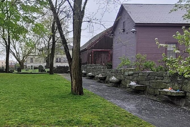 Historian's Guide to the Salem Witch Trials - The Salem Witch Trials Memorial