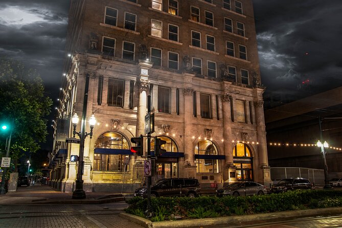 Houston Hollow Heart Hauntings Ghost Tour - Hotel ICON and historic architecture