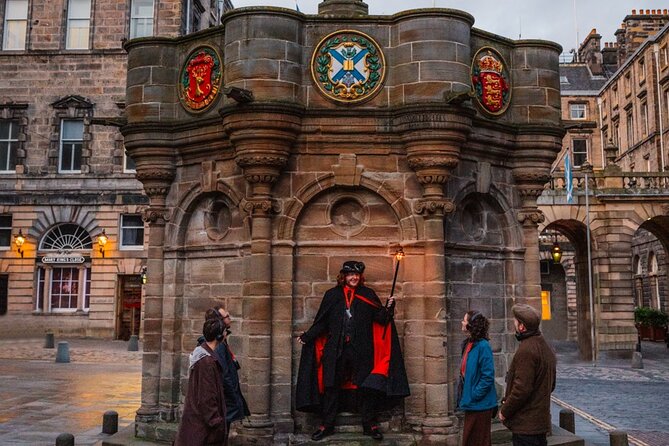 Immersive Old Town Ghost Walking Tour in Edinburgh - The Royal Mile after dark stories begin