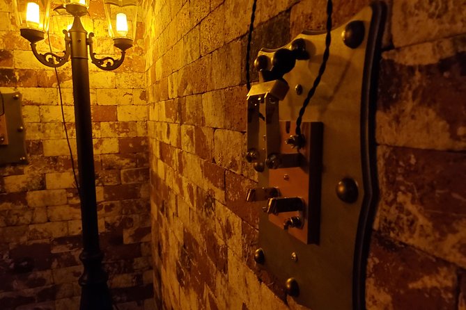 Jack the Ripper Escape Room Game for Private Group - Why private play changes the experience
