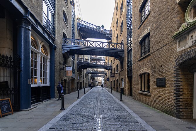 Jack the Ripper Small Group Guided Tour with an Expert Guide - Brick Lane and Annie Chapman