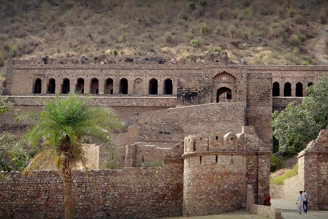 Jaipur to Chandbaori Stepwell & Haunted Bhangarh Private Trip - Who should book this private outing