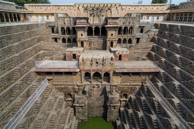 Jaipur to Chandbaori Stepwell & Haunted Bhangarh Private Trip - The two-hour road to Abhaneri