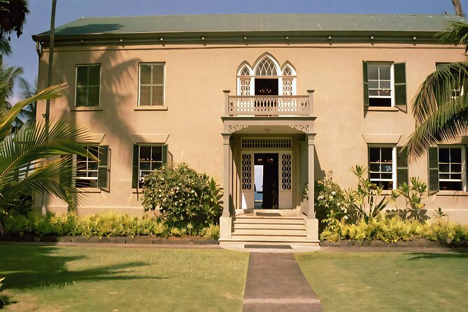 Kailua-Kona Haunted History Walking Ghost Tour - Hotel stories at the Kona Beach Hotel