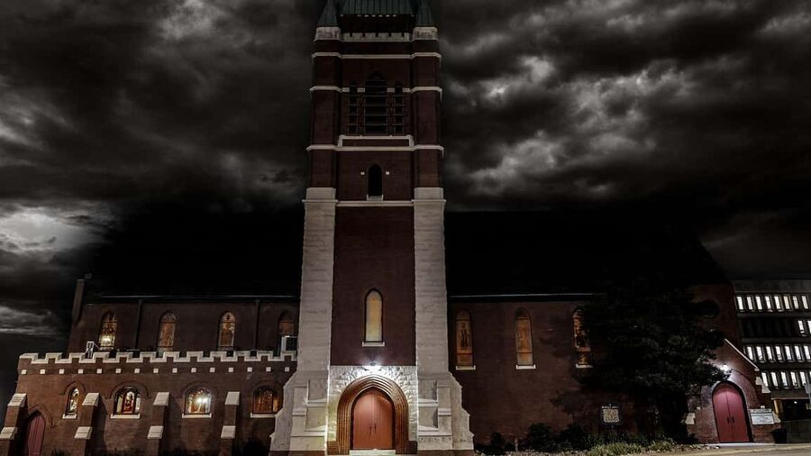 Kansas City: Wraiths & Whiskey Ghost Tour - Frank Sinatra, Theodore Roosevelt, and famous footsteps