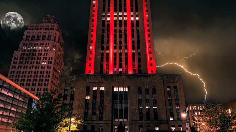 Kansas City: Wraiths & Whiskey Ghost Tour - The Folly Theater and the 1932 bombing